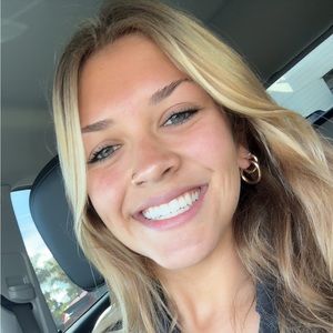 Meet your Posher, Leilani